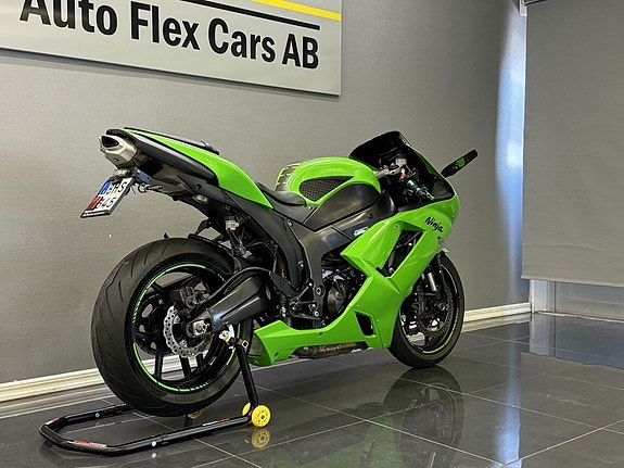 Kawasaki Ninja ZX-6R | Original kåpset | Besiktigad | Quadlock 18 of 23