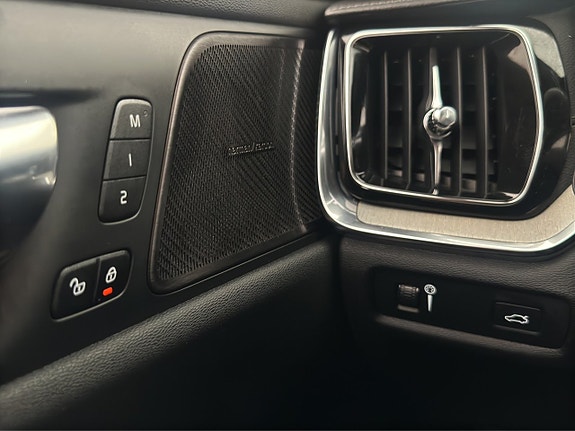 Volvo V60 15 of 30