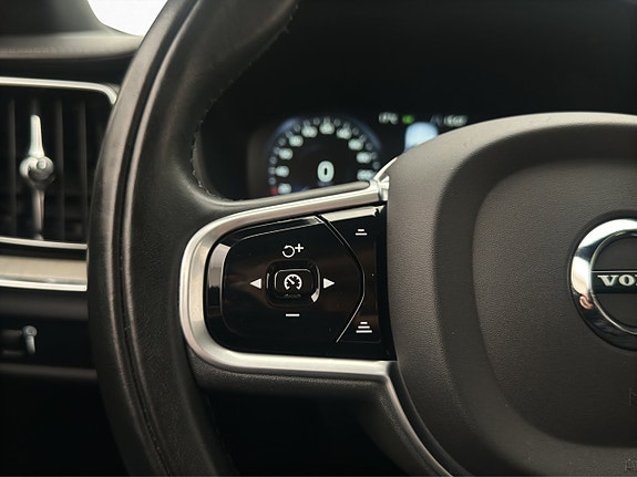 Volvo V60 25 of 30
