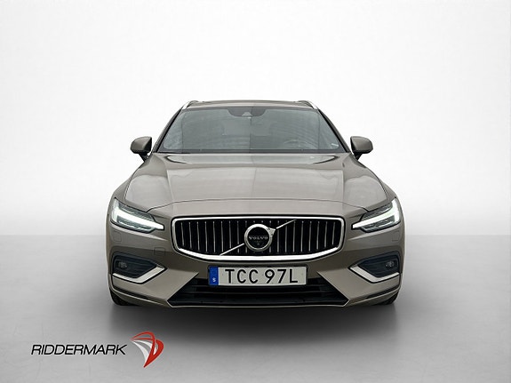 Volvo V60 2 of 30