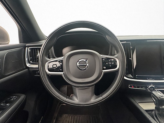 Volvo V60 9 of 30