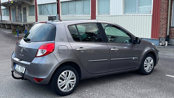 Renault Clio 3 of 12