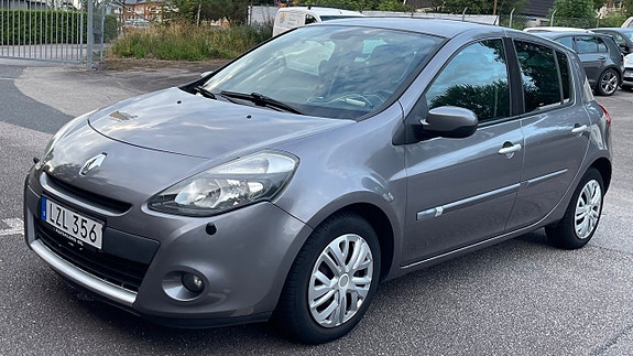 Renault Clio 6 of 12