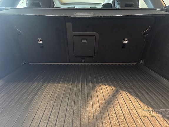 Volvo XC60 13 of 15