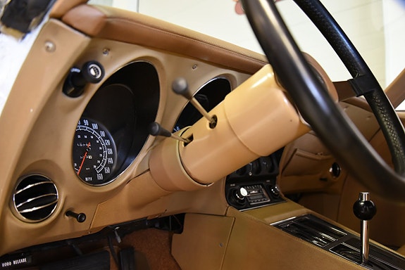 Chevrolet Corvette 25 of 30