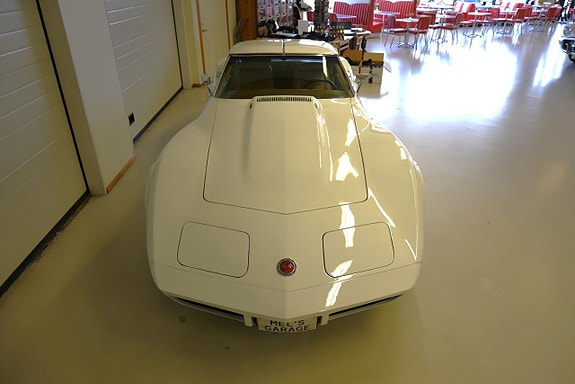 Chevrolet Corvette 15 of 30