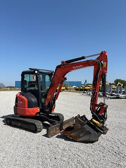 Kubota U 36-4 3 of 5