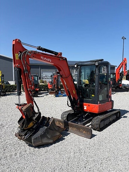Kubota U 36-4 4 of 5