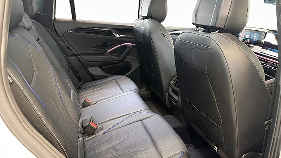 Volkswagen Tiguan 5 of 13