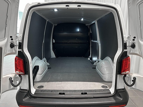Volkswagen Transporter 4 of 5