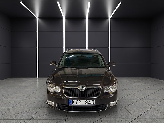 Skoda Superb 8 of 30