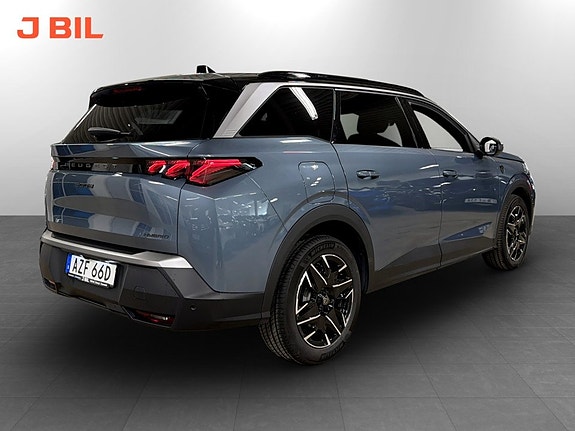 Peugeot 5008 2 of 5