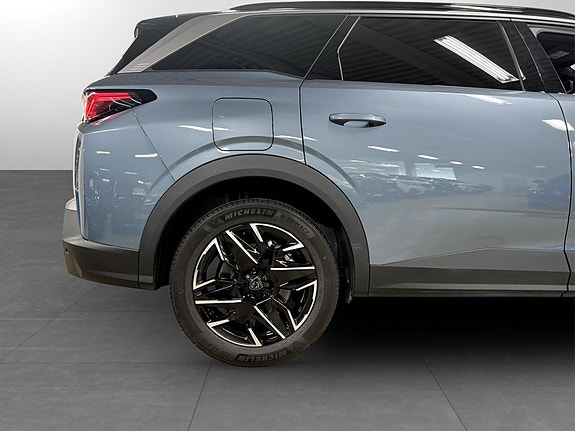 Peugeot 5008 13 of 14