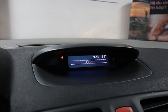 Renault Megane 14 of 15