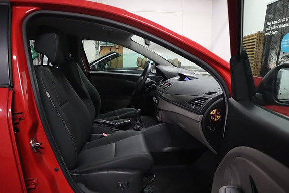 Renault Megane 10 of 15