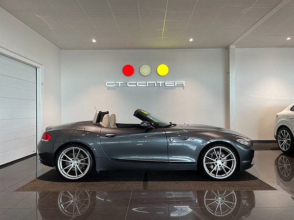 BMW Z4 2 of 5