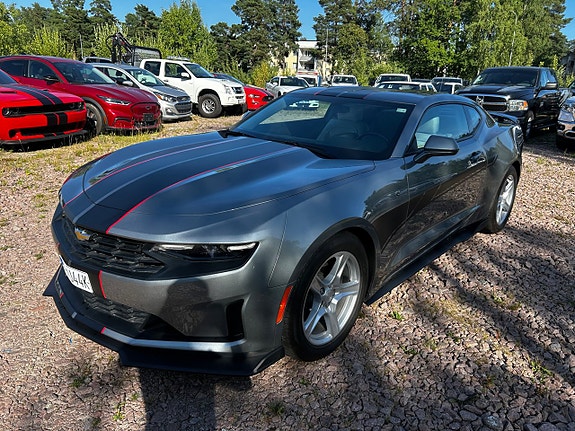 Chevrolet Camaro 2 of 19