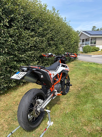 KTM KTM 690 SMC R 3 of 5