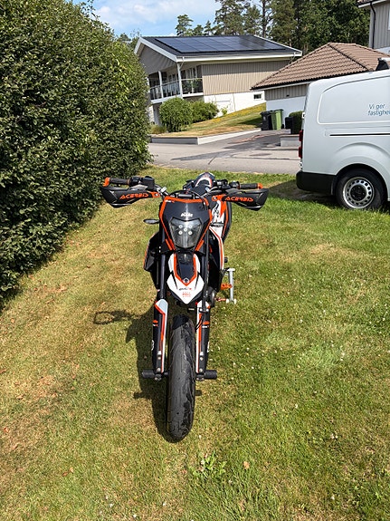 KTM KTM 690 SMC R 5 of 5