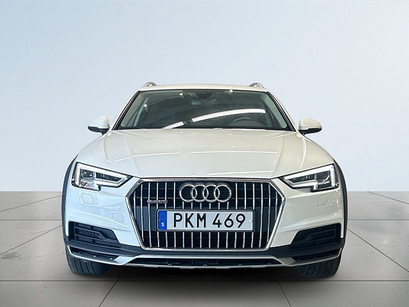 Audi A4 allroad 2 of 5