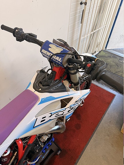 Beta RR 200 3 of 5