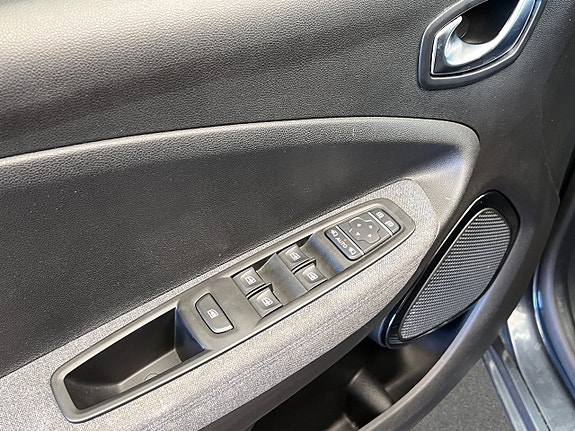 Renault Zoe 11 of 21