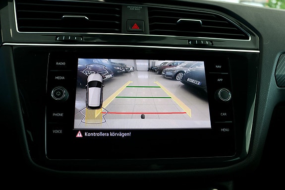 Volkswagen Tiguan 17 of 28