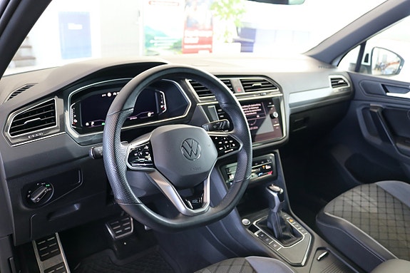 Volkswagen Tiguan 13 of 28