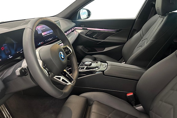 BMW 530e 12 of 18