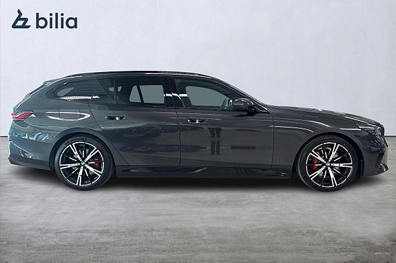 BMW 530e 16 of 18