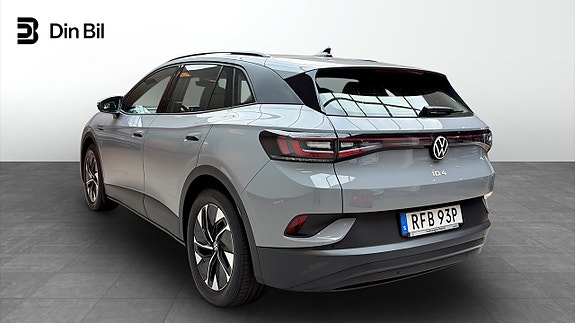Volkswagen ID.4 3 of 5