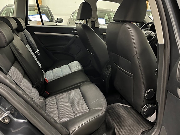 Skoda Octavia 9 of 12