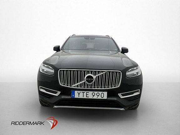 Volvo XC90 2 of 5