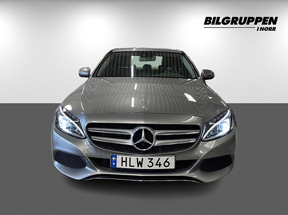 Mercedes-Benz C220 d 2 of 5