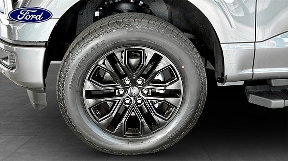 Ford F-150 9 of 13