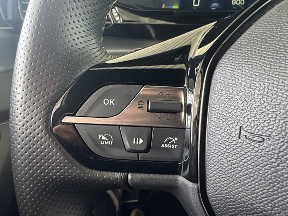 Peugeot 308 SW 11 of 11