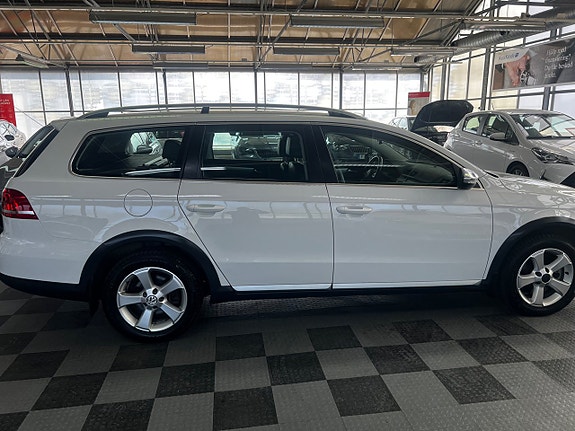 Volkswagen Passat Alltrack 5 of 5