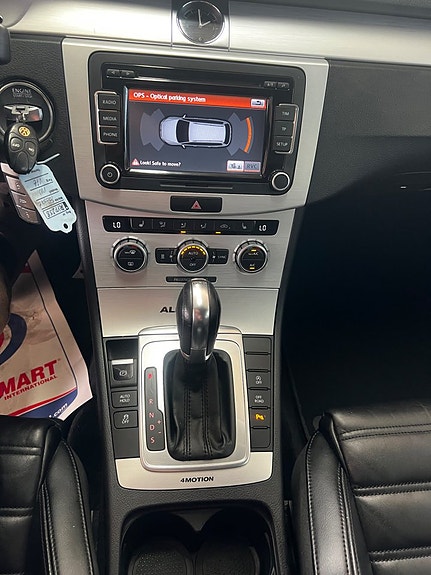 Volkswagen Passat Alltrack 15 of 19