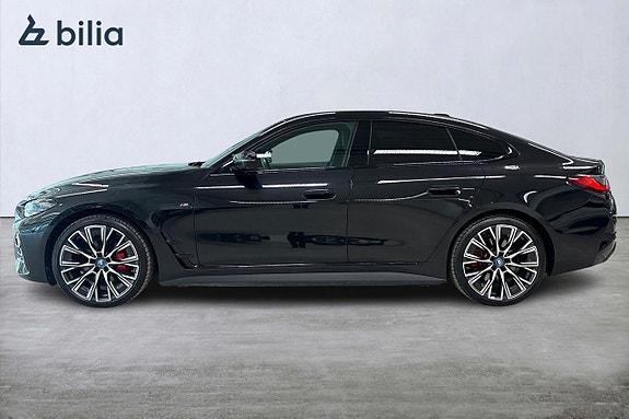 BMW i4 3 of 5