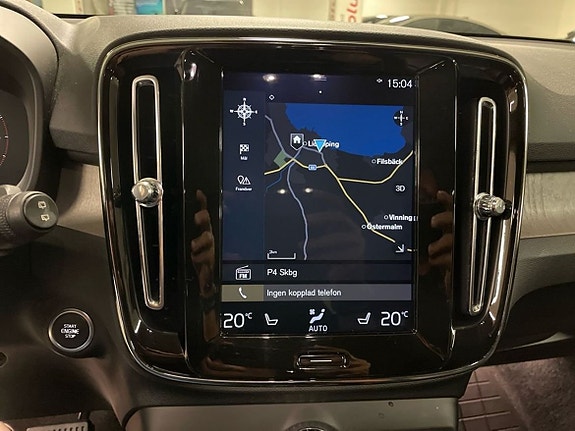Volvo XC40 14 of 17