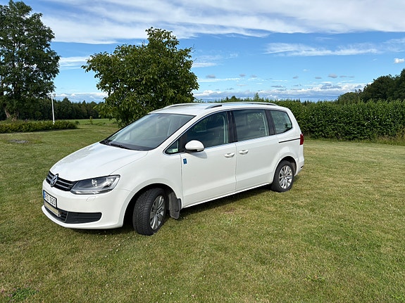 Volkswagen Sharan 2 of 5