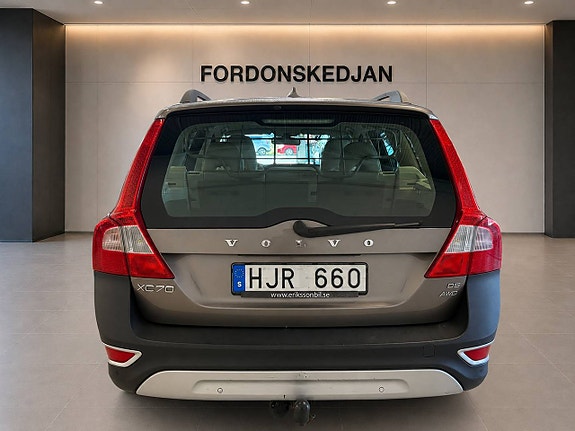 Volvo XC70 6 of 19
