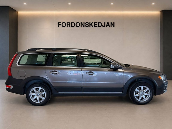 Volvo XC70 5 of 19