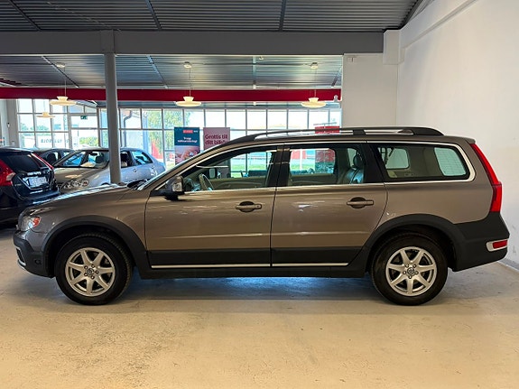 Volvo XC70 4 of 5