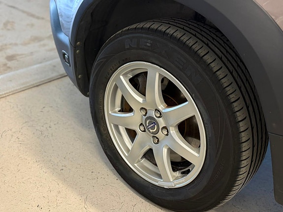 Volvo XC70 9 of 19
