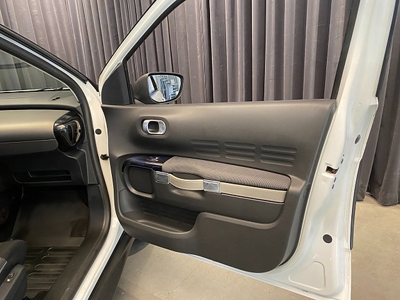 Citroen C4 Cactus 28 of 30