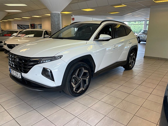Hyundai Tucson 3 of 5