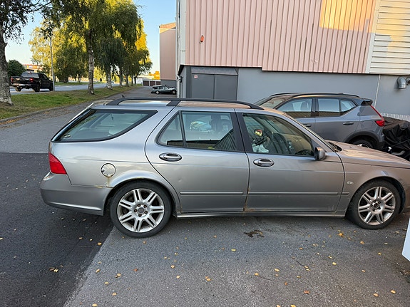Saab 9-5 2 of 4