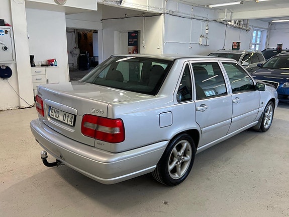 Volvo S70 4 of 5
