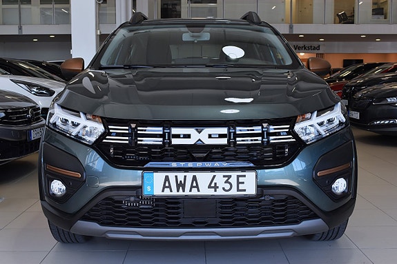 Dacia Sandero Stepway 2 of 5